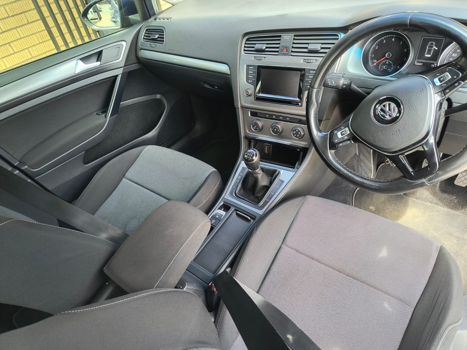 
								2014 Volkswagen Golf 7 1.4 TSI Trendline for Sale in Lenasia | BYT Motors full									