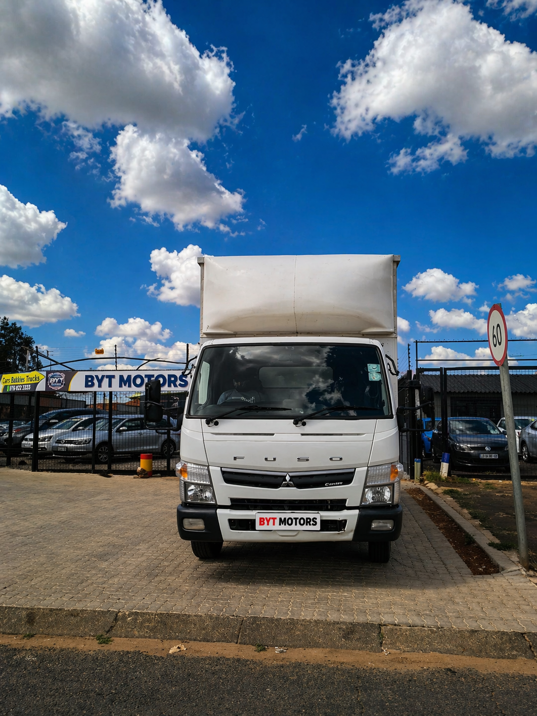 
								2019 Mitsubishi Fuso Canter Automatic Diesel 5 Ton Truck – 134,000km | BYT Motors Lenasia full									