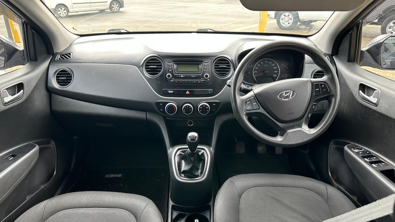 
								2016 Hyundai Grand i10 – 115,000KM | Manual | Fuel Efficient | Excellent Condition full									