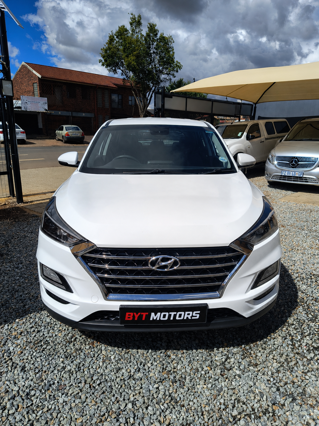 hyundai tucson 2020 front view white suv lenasia for sale joburg.jpg