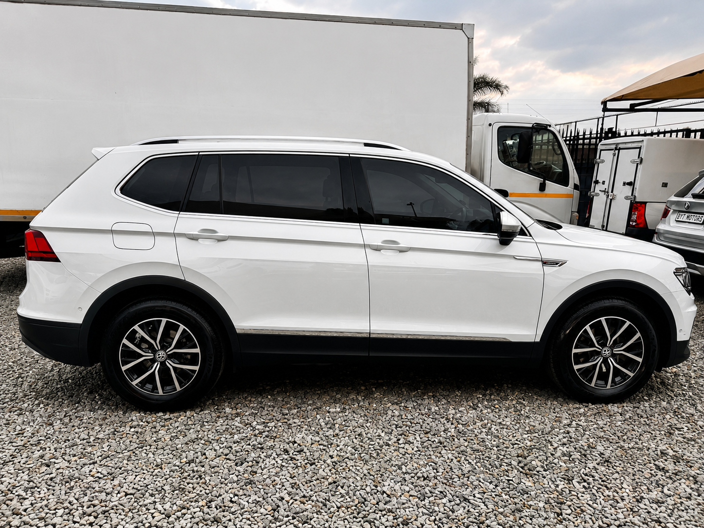 
								2018 Volkswagen Tiguan Allspace 2.0 TDI 4Motion DSG For Sale in Johannesburg | BYT Motors full									