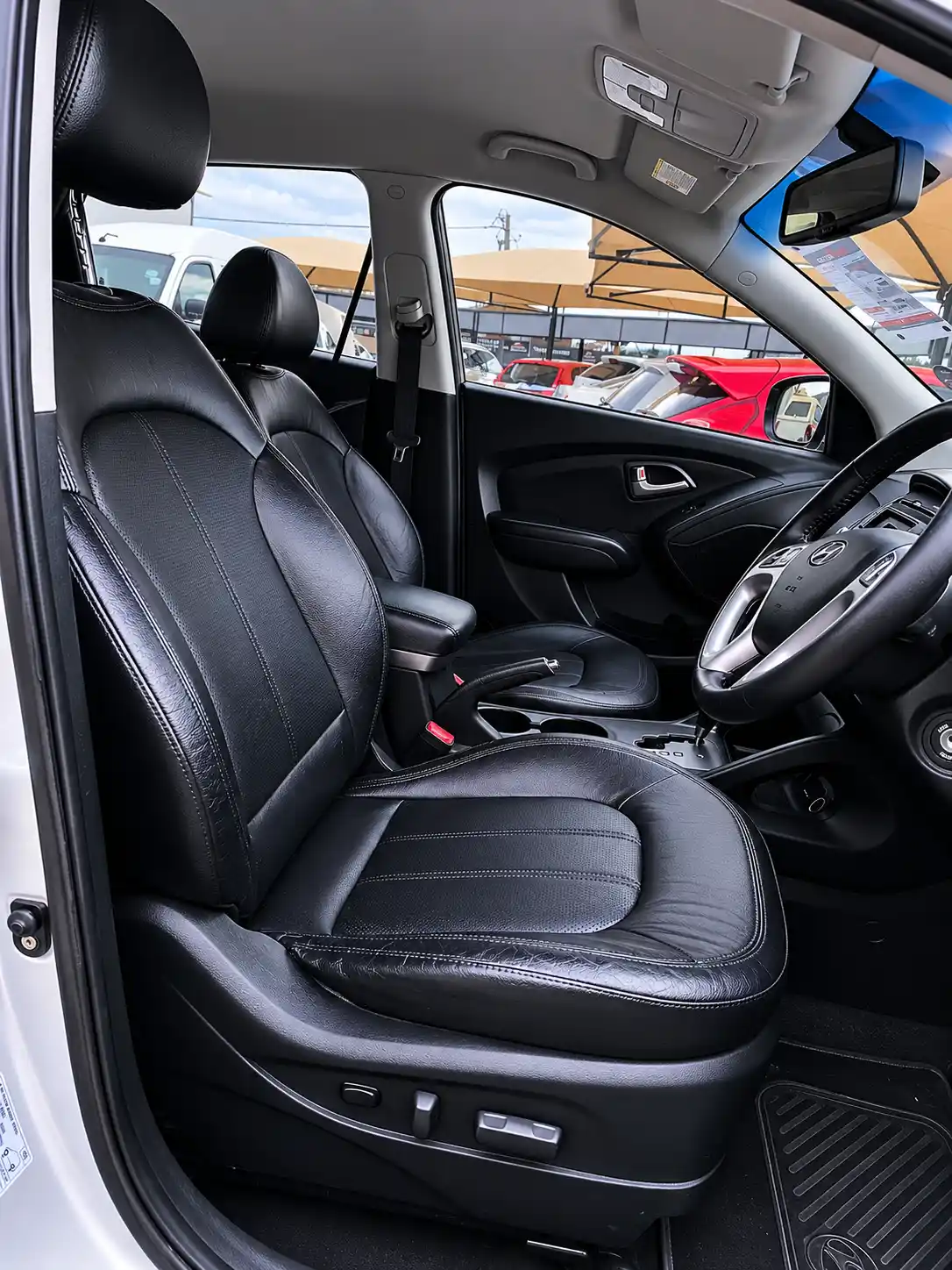 
								2010 Hyundai ix35 Limited Edition Automatic for Sale in Lenasia Johannesburg | BYT Motors Used Car Dealership full									