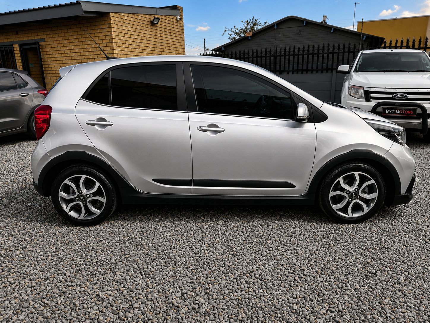 
								2021 Kia Picanto 1.2 X Line Automatic For Sale in Johannesburg | BYT Motors Lenasia full									