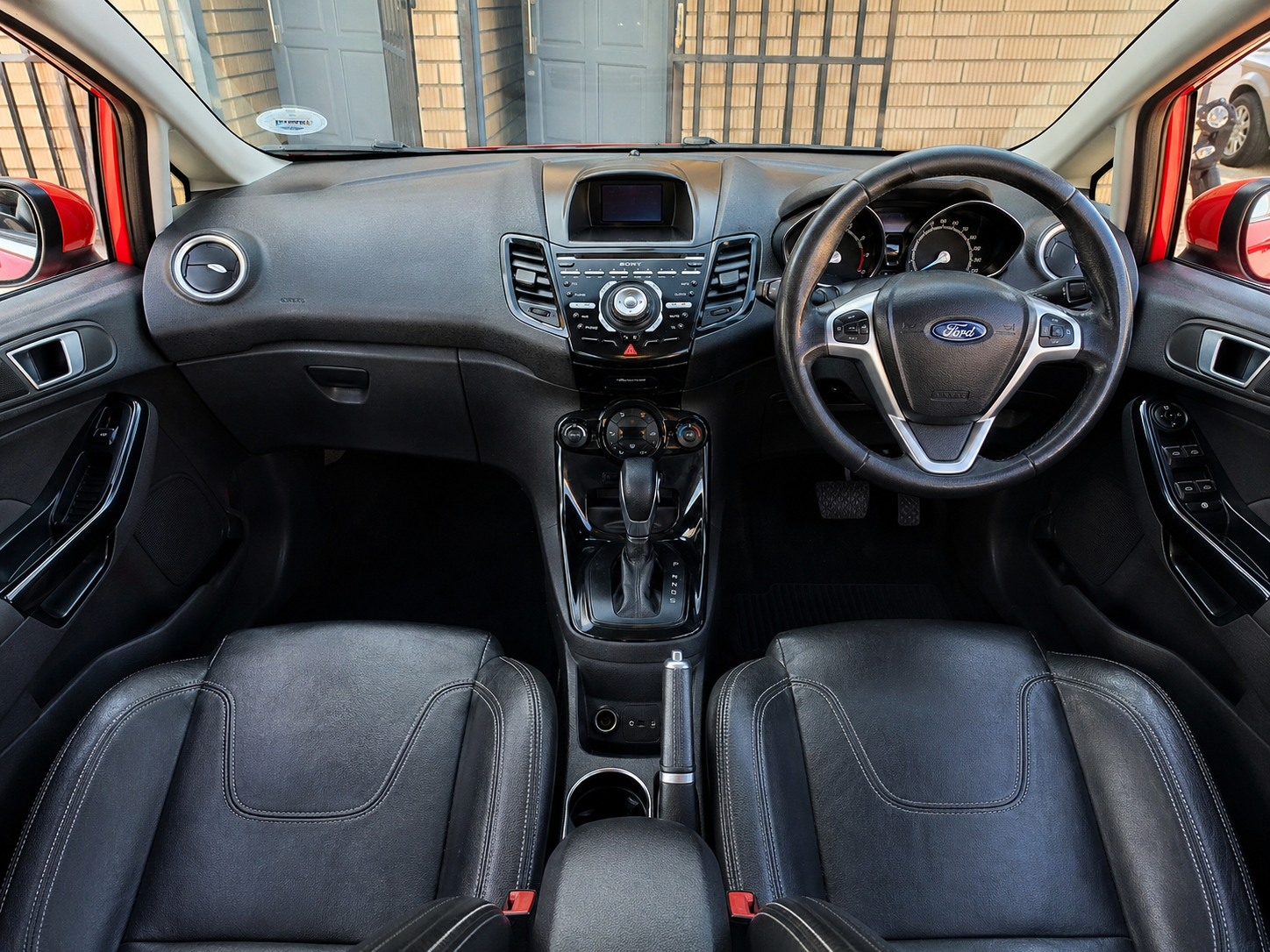 
								2016 Ford Fiesta 1.0 EcoBoost Titanium Automatic for Sale in Lenasia | BYT Motors full									