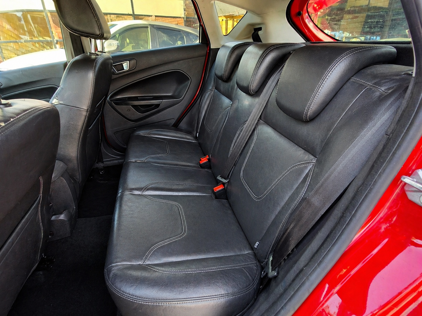 
								2016 Ford Fiesta 1.0 EcoBoost Titanium Automatic for Sale in Lenasia | BYT Motors full									