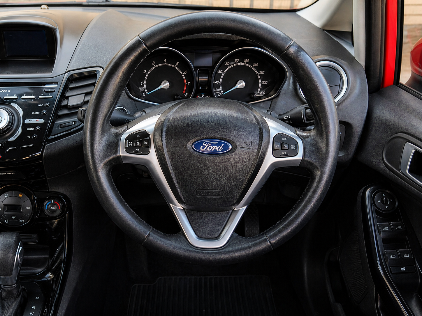 
								2016 Ford Fiesta 1.0 EcoBoost Titanium Automatic for Sale in Lenasia | BYT Motors full									
