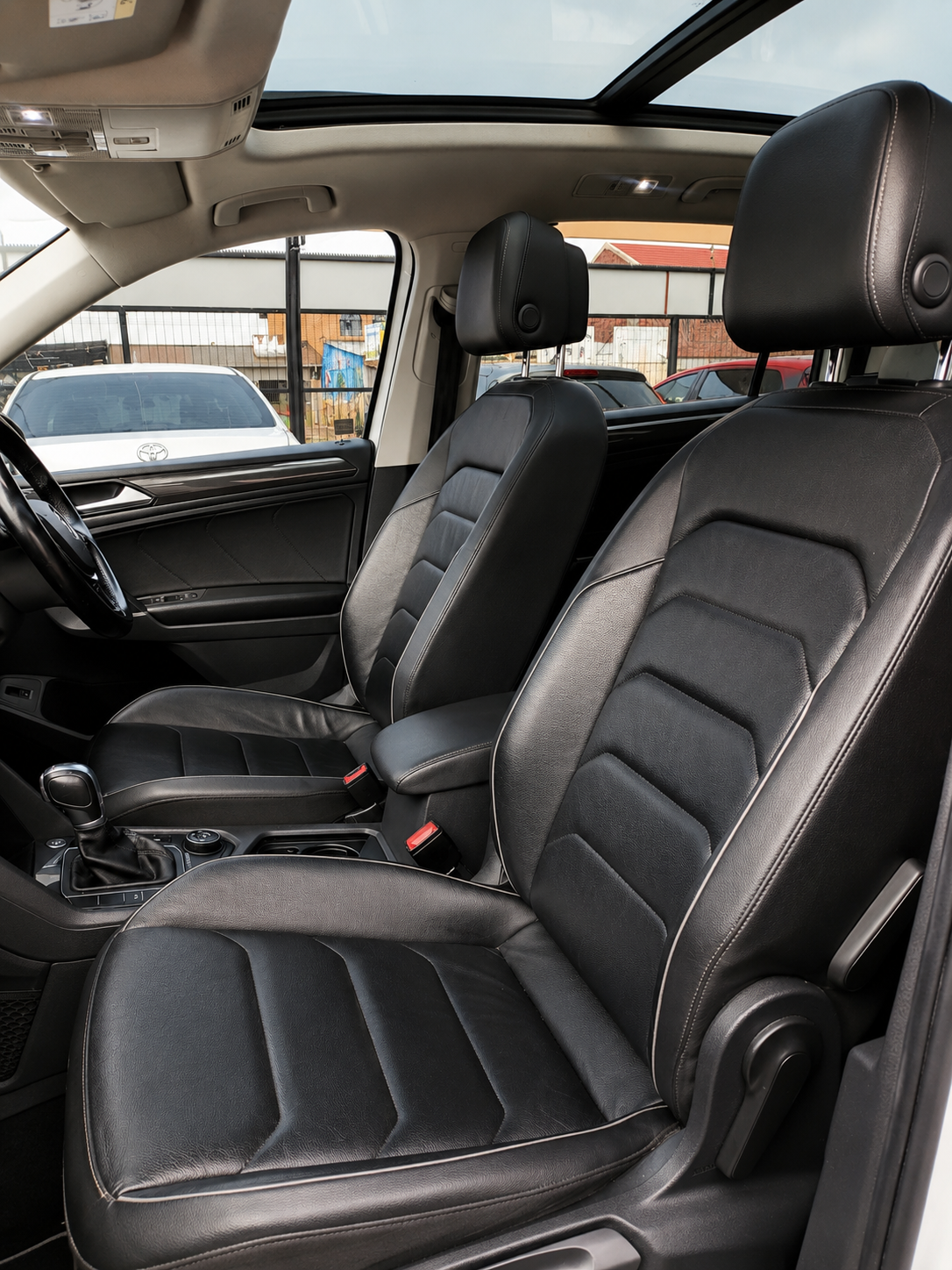
								2018 Volkswagen Tiguan Allspace 2.0 TDI 4Motion DSG For Sale in Johannesburg | BYT Motors full									