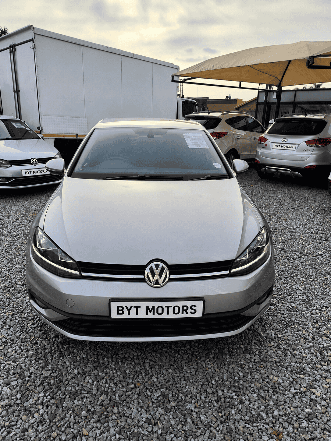 2017 volkswagen golf 7 tsi 1 0 turbo front view byt motors lenasia.jpg