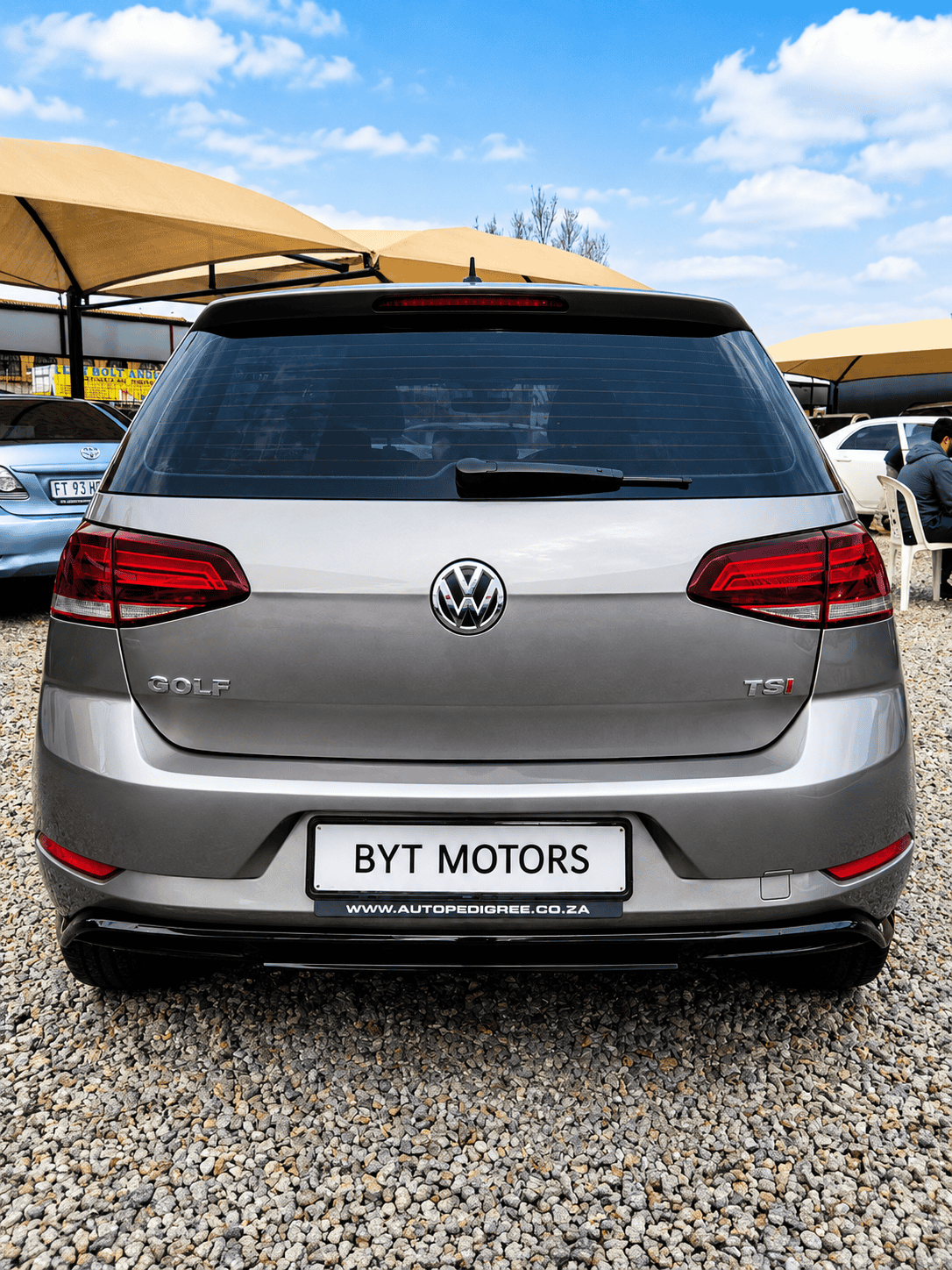 
								2017 Volkswagen Golf 7 1.0 TSI Hatchback For Sale in Lenasia | BYT Motors full									