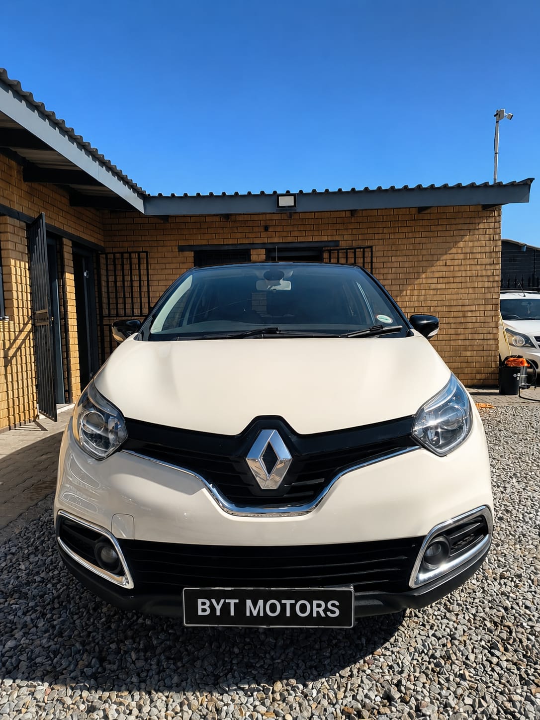 byt motors quality used cars lenasia joburg renault captur 2015 front view