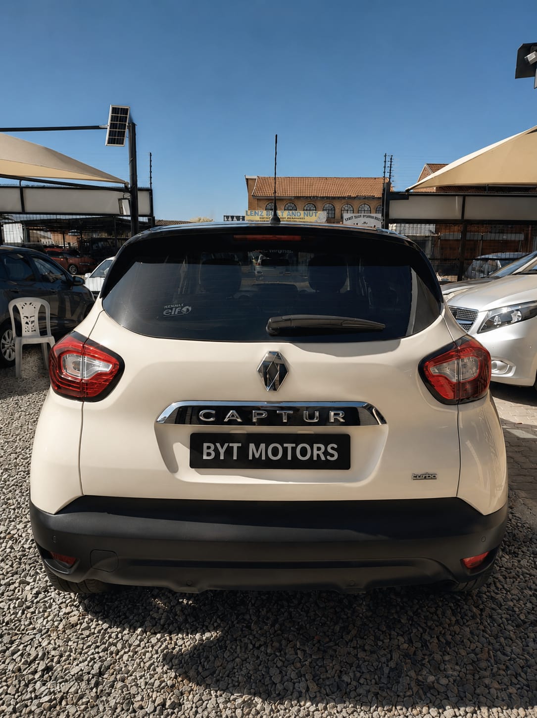 
								2015 Renault Captur 1.2 Turbo Automatic For Sale in Lenasia Johannesburg | BYT Motors full									
