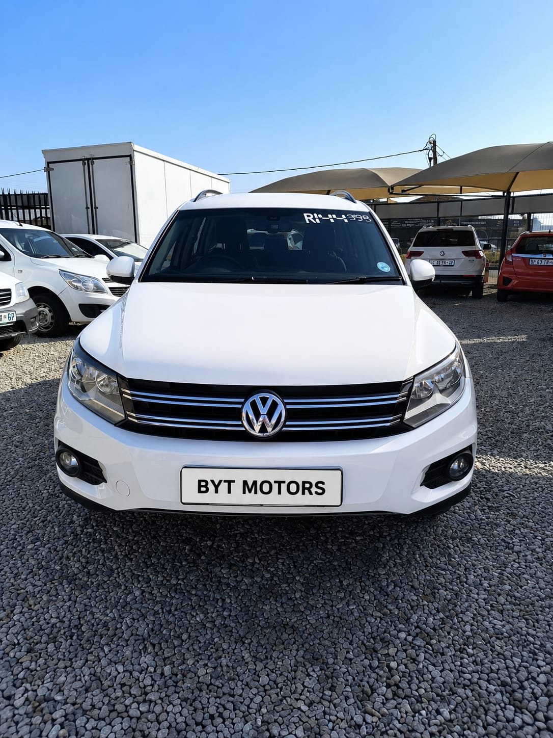 vw tiguan front view 2 0 tdi dsg automatic used car lenz lenasia.jpg