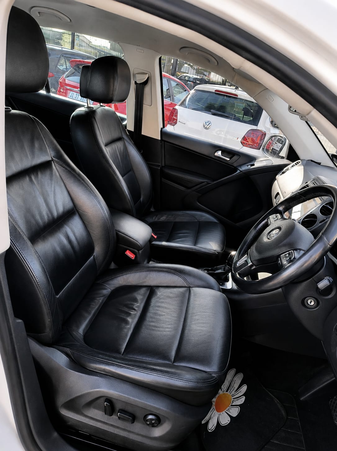 
								2012 VW Tiguan 2.0 TDI DSG Automatic 4Motion for Sale | Quality Used Cars in Lenasia Johannesburg | BYT Motors full									