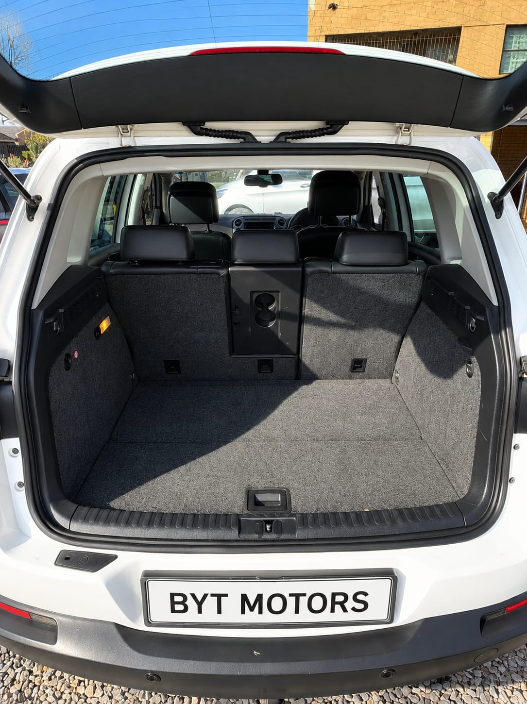 
								2012 VW Tiguan 2.0 TDI DSG Automatic 4Motion for Sale | Quality Used Cars in Lenasia Johannesburg | BYT Motors full									