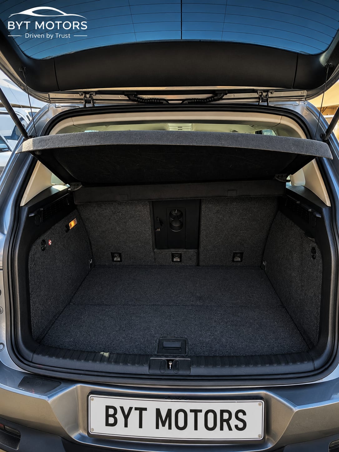 
								# Volkswagen Tiguan for Sale in Johannesburg | 2010 1.4 TSI Manual full									