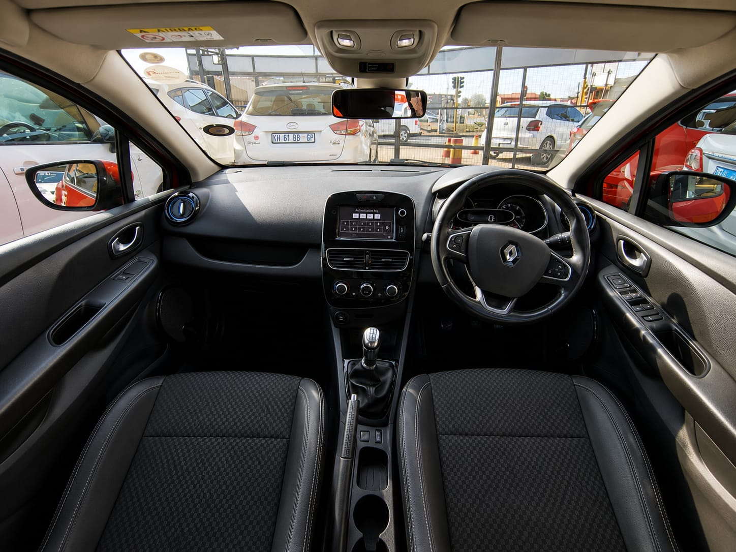 
								# 2018 Renault Clio 900T Dynamique for Sale in Johannesburg | Used Cars Lenasia full									