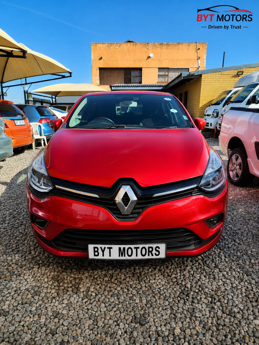 2018 renault clio front view for sale lenasia johannesburg byt motors.jpg